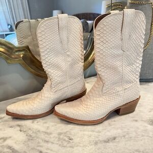 Tecovas Savannah Python Western‎ Boots White Women's 8.5